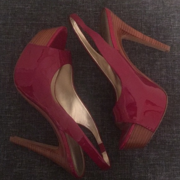 Red Heels Jessica Simpson - Picture 2 of 3
